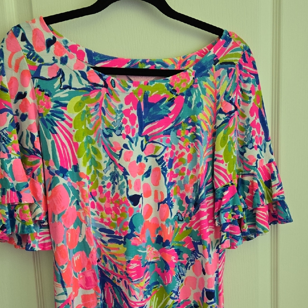 Lilly Pulitzer Multicolor Floral Top Like New..stretchy